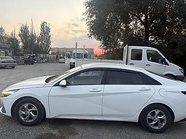 h 100: Hyundai Avante: 2021 г., 1.6 л, Автомат — 3
