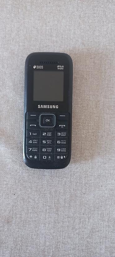 samsung sadə telefonlar: Samsung rəng - Qara, İki sim kartlı — 3