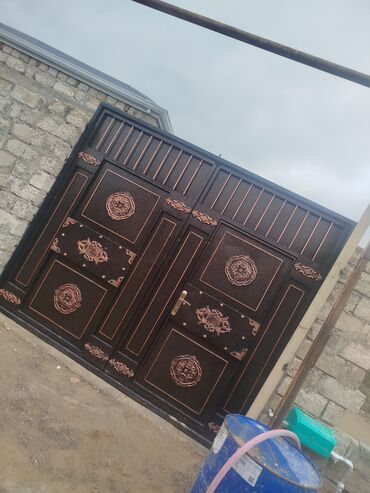 Həyət evləri və villaların satışı: 4 otaqlı, 110 kv. m, Təmirsiz — 2