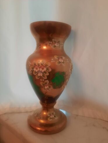 cex xrustali: Одна ваза, Богемское стекло