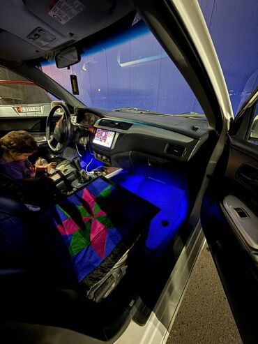 Mitsubishi: Mitsubishi Lancer: 2005 г., 1.6 л, Механика, Газ, Седан — 4