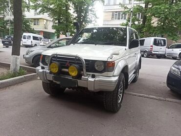 Mitsubishi: Mitsubishi Pajero: 1992 г., 2.5 л, Автомат, Дизель, Внедорожник