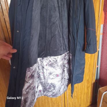 Пуховики и зимние куртки: Пуховик, Длинная модель, Стеганый, С капюшоном at lalafo.kg — 11 Пуховики и зимние куртки: Пуховик, Длинная модель, Стеганый, С капюшоном — 11