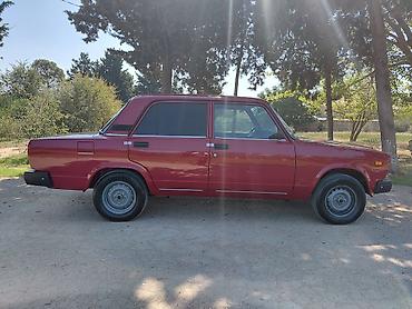 vaz muherriki: Model: Lada 2107 (VAZ 2107) Kuzov: sedan, 4 qapı Rəng: tünd qırmızı — 4