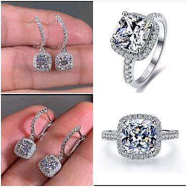 cena sata: Elegantni posrebreni set od dva nakita – minđuše i prsten - — 1