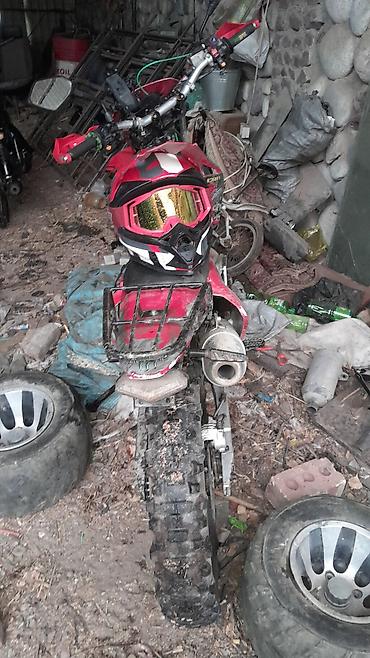 Мотоциклы: Продаю Эндуро/кроссовый мотоцикл 250 кубовый класса A1 (наклейки A1 — 2