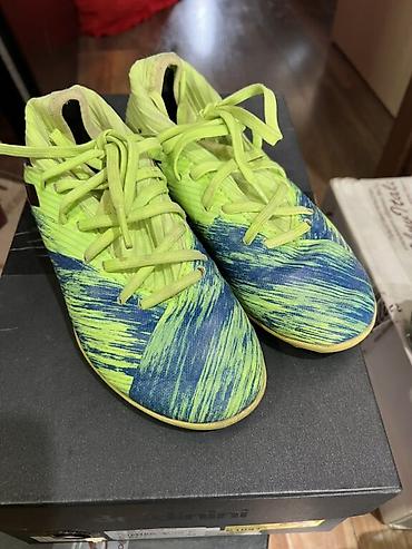 коллекционные карточки: Детские футбольные бутсы/сороконожки adidas Nemeziz Оригинал. Б/У 31р — 3