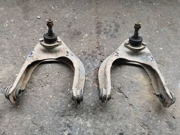 Auto delovi: Viljuška donja za prednji trap Lada 7 Riva br.2 Polovno, očuvano — 10