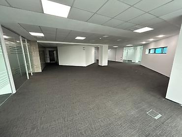 gunu 20: 📍 Chirag Plaza Biznes Mərkəzində Ofis İcarəyə Verilir 🔹 Ünvan — 2