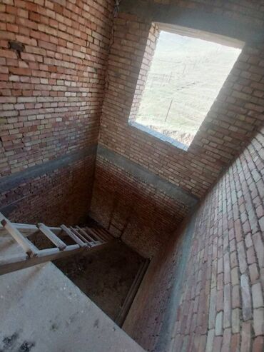 Продажа домов: Хонаи фуруши дар Хисор 2 этажа, 3 подвал, 6 дар хона. (4 та спальни, 2 — 13