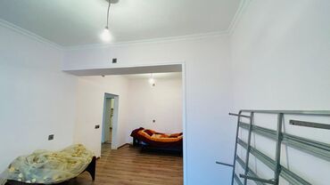 Həyət evləri və villaların satışı: 6-cı mikrorayon 5 otaqlı, 170 kv. m, Kredit yoxdur, Orta təmir -da lalafo.az — 7 Həyət evləri və villaların satışı: 6-cı mikrorayon 5 otaqlı, 170 kv. m, Kredit yoxdur, Orta təmir — 7