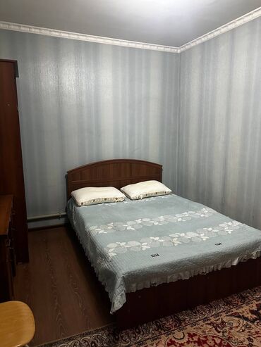 квартира берилет бишкек восток 5: Сдается 3-х комнатный уютный и тихий дом а так же имеется тапчан и