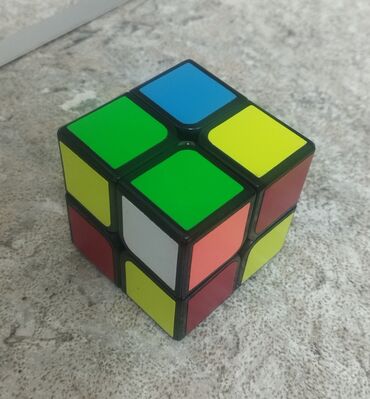 razvivajushhie igry dlja detej ot 2 let: Кубик-рубик 2×2