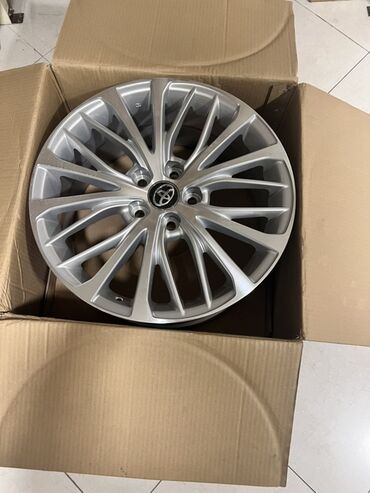 диски камри: Куйма Дисктер R 18 Toyota, 1 даана, тешиктери - 5
