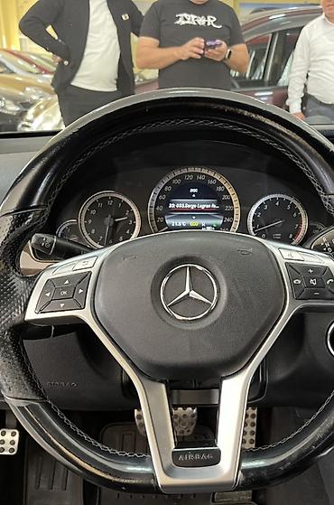 mercedes şəkilləri: Mercedes‑Benz E‑Class sedan (W212), qara rəng. Xarici: - AMG üslublu — 8