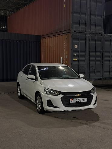 Chevrolet: Chevrolet Onix: 2021 г., 1 л, Вариатор, Бензин, Седан — 3