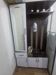 адресная табличка на частный дом: Шкаф и Двухспальная кровать всего за 2000с. адрес Ак Ордо 3