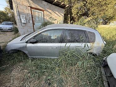 не пригодился: Honda Civic: 2001 г., Седан — 2