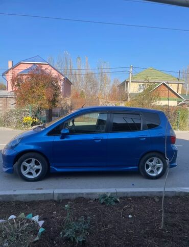 Honda: Honda Fit: 2003 г., 1.3 л, Вариатор, Бензин, Хэтчбэк