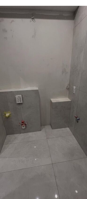 Укладка плитки: Подготовка стен для укладки, Подготовка стен для грунтовки, Резка плитки | Керамогранитая плитка, Мозаичная плитка, Стеклянная плитка | Вертикальная укладка, Диагональная укладка, Горизонтальная укладка Больше 6 лет опыта — 7