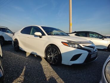 Toyota: Toyota Camry: 2019 г., 2.5 л, Бензин, Минивэн