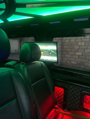 Mercedes-Benz: Mercedes-Benz Vito, ağ rəng, 7/8 yerlik miniven. Əsas xüsusiyyətlər — 12