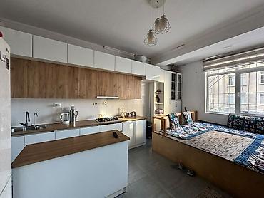 3: 3 комнаты, 79 м², 1 этаж, Свежий ремонт — 1