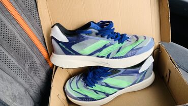 Кроссовки и спортивная обувь: Кроссовки Adidas размер 42