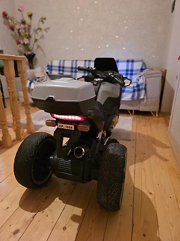uşaq mawinlari: Uşaq elektrik motosikleti – 3 təkərli, sport dizayn. Çox az istifade — 3