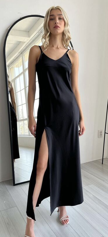 шелковая платья: S (EU 36), цвет - Черный, Вечернее