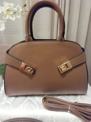 torbice crne: Elegant purse, Material: Faux leather