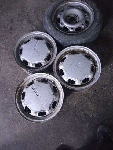 покрышки диски: Железные Диски R 14 Volkswagen, Комплект, отверстий - 4, Б/у