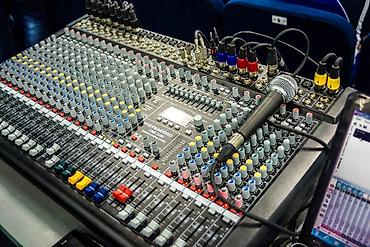 ses dinleyici: Kalonka və səs sistemlərinin satışı – professional audio avadanlıqları — 1