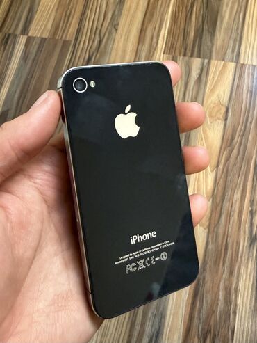 Apple iPhone: IPhone 4S, < 16 ГБ, Jet Black, Кабель, Чехол, 100 % — 4