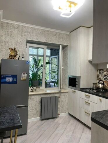 однокомнатная квартира продается: 1 комната, 40 м², Индивидуалка, 2 этаж, Евроремонт