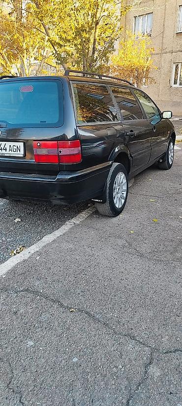 Volkswagen: Volkswagen Passat Variant: 1994 г., 2 л, Механика, Бензин, Универсал — 9
