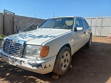 компрессор мерседес 220: Mercedes-Benz W124: 1989 г., 2.3 л, Кол менен иштөөчү, Седан — 8