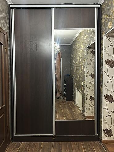 Шкаф-купе с зеркальной дверью Высота-2.3м Глубина-0.6м Ширина- 1.6м -