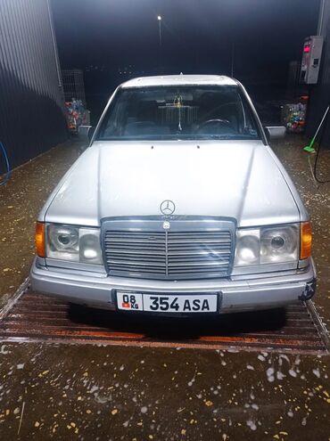 corolla runx: Mercedes-Benz E-Class: 1992 г., 2.3 л, Автомат, Бензин, Седан
