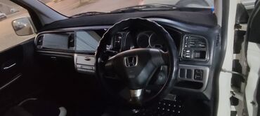 Honda: Honda Stepwgn: 2004 г., 2 л, Автомат, Бензин, Минивэн — 4