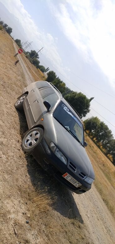 Nissan: Nissan Primera: 1998 г., 1.6 л, Механика, Бензин, Универсал