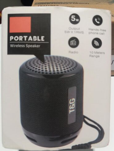 Speakers & Sound Systems: Bluetooth zvučnik novo.
900din.
061/