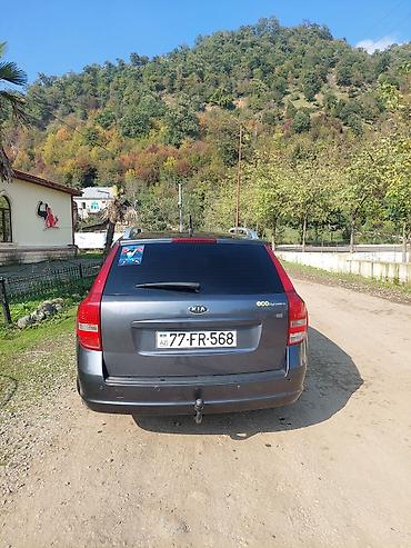 Nəqliyyat: Kia Ceed: 1.6 l | 2010 il Universal — 2