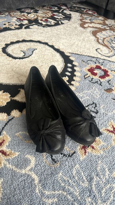 женская обувь размер 39: Балетки, 36 размер, носились один раз