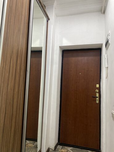 Продажа квартир: 1 комната, 37 м², Индивидуалка, 1 этаж, Старый ремонт — 7