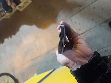 iphone 7 ag: İPHONE 16 Pro Telefon Zavodur 95% Pil Salığı 301 Devir Sayı Tək Bir — 2