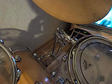 zerb aleti: Akustik zərb alətləri dəsti – akril tomlarla Tərkib: - Bass drum — 6