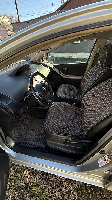 Toyota: Toyota Yaris: 2007 г., 1.3 л, Робот, Бензин, Хэтчбэк — 10