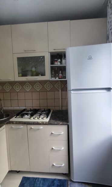 купить квартиру в бишкеке вторичное жилье: 2 комнаты, 43 м², 104 серия, 1 этаж, Евроремонт