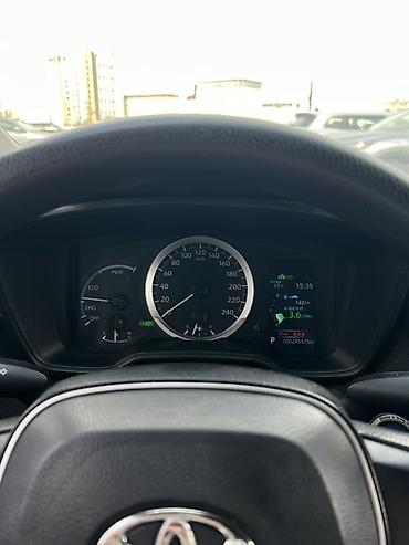 levin: Toyota Corolla: 2020 г., 1.8 л, Вариатор, Гибрид, Седан — 9